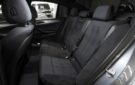 BMW 5 серия, 2018 год, 3 200 000 рублей, 12 фотография