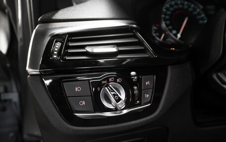 BMW 5 серия, 2018 год, 3 200 000 рублей, 19 фотография