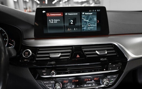 BMW 5 серия, 2018 год, 3 200 000 рублей, 16 фотография