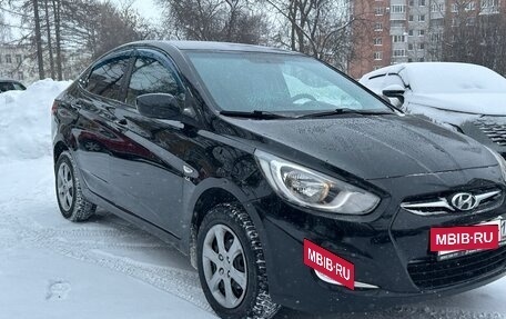 Hyundai Solaris II рестайлинг, 2011 год, 680 000 рублей, 4 фотография