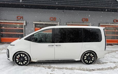 Hyundai Staria, 2021 год, 5 500 000 рублей, 4 фотография