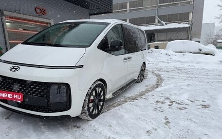 Hyundai Staria, 2021 год, 5 500 000 рублей, 3 фотография