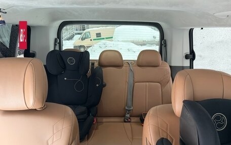 Hyundai Staria, 2021 год, 5 500 000 рублей, 11 фотография