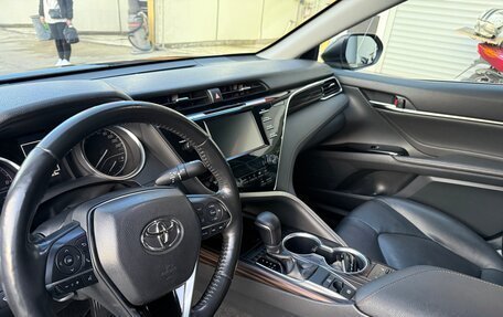 Toyota Camry, 2019 год, 2 230 000 рублей, 12 фотография