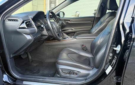 Toyota Camry, 2019 год, 2 230 000 рублей, 11 фотография