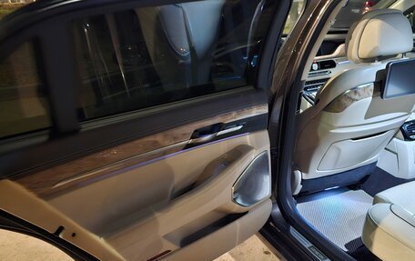 Genesis G90 I рестайлинг, 2017 год, 2 300 000 рублей, 15 фотография