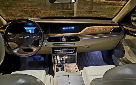 Genesis G90 I рестайлинг, 2017 год, 2 300 000 рублей, 12 фотография