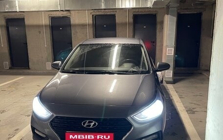 Hyundai Solaris II рестайлинг, 2018 год, 1 200 000 рублей, 1 фотография