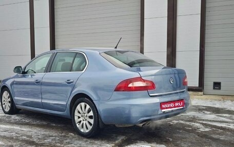 Skoda Superb III рестайлинг, 2008 год, 675 000 рублей, 1 фотография