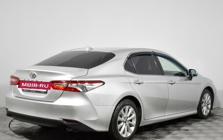 Toyota Camry, 2018 год, 2 189 000 рублей, 5 фотография