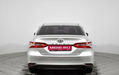 Toyota Camry, 2018 год, 2 189 000 рублей, 6 фотография