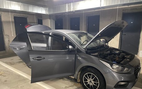 Hyundai Solaris II рестайлинг, 2018 год, 1 200 000 рублей, 18 фотография