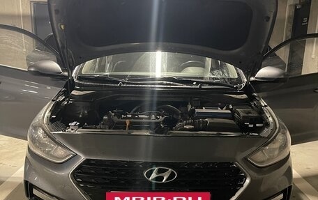 Hyundai Solaris II рестайлинг, 2018 год, 1 200 000 рублей, 21 фотография