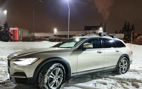 Volvo V90 Cross Country I рестайлинг, 2018 год, 3 050 000 рублей, 2 фотография