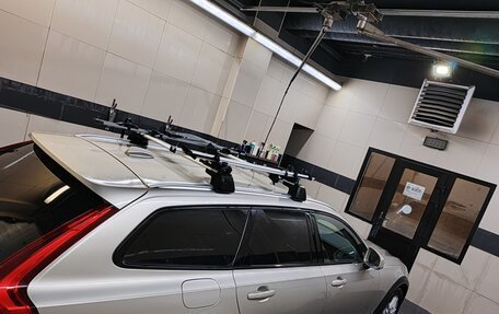 Volvo V90 Cross Country I рестайлинг, 2018 год, 3 050 000 рублей, 10 фотография