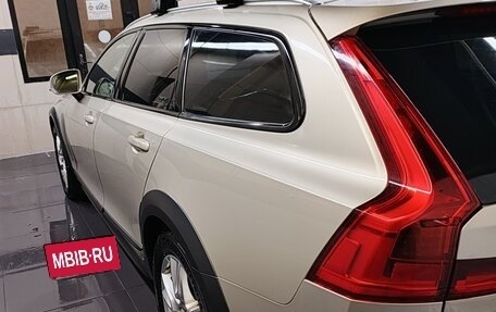 Volvo V90 Cross Country I рестайлинг, 2018 год, 3 050 000 рублей, 11 фотография