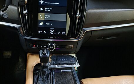 Volvo V90 Cross Country I рестайлинг, 2018 год, 3 050 000 рублей, 26 фотография