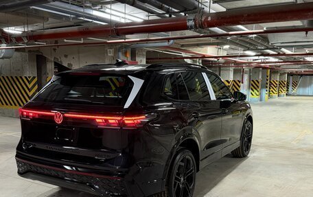 Volkswagen Tiguan, 2025 год, 4 820 000 рублей, 3 фотография