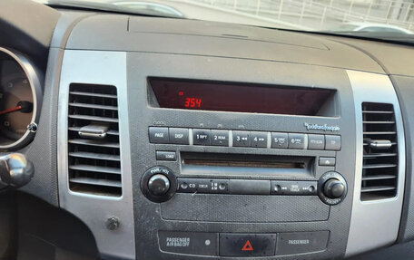 Mitsubishi Outlander III рестайлинг 3, 2008 год, 815 000 рублей, 6 фотография