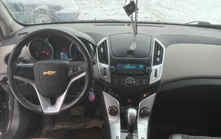 Chevrolet Cruze II, 2013 год, 980 000 рублей, 11 фотография