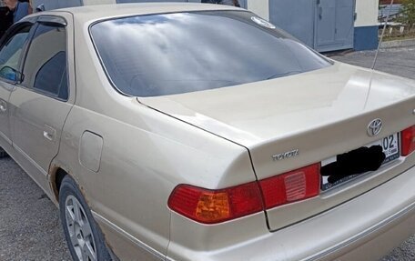 Toyota Camry, 1998 год, 95 000 рублей, 1 фотография