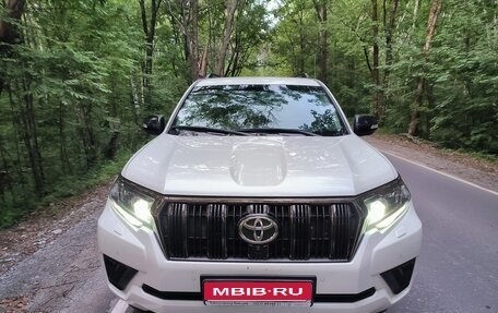 Toyota Land Cruiser Prado 150 рестайлинг 2, 2020 год, 7 900 000 рублей, 1 фотография