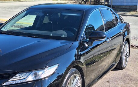 Toyota Camry, 2021 год, 3 650 000 рублей, 3 фотография