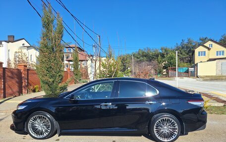 Toyota Camry, 2021 год, 3 650 000 рублей, 4 фотография
