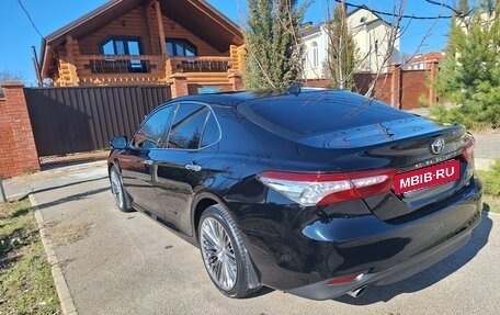 Toyota Camry, 2021 год, 3 650 000 рублей, 5 фотография