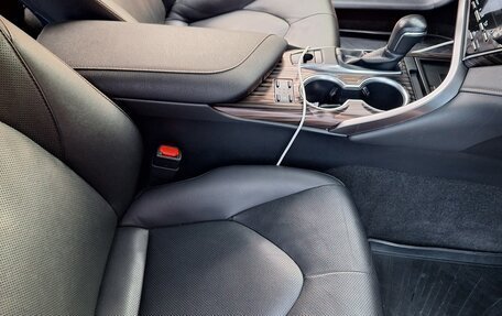 Toyota Camry, 2021 год, 3 650 000 рублей, 12 фотография