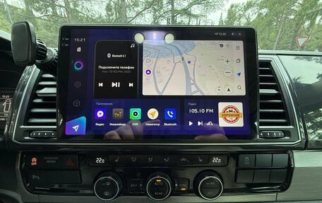 Volkswagen Multivan T6 рестайлинг, 2015 год, 3 200 000 рублей, 13 фотография