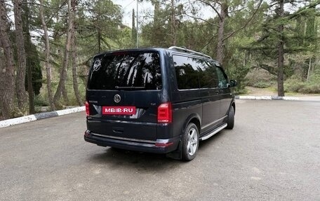 Volkswagen Multivan T6 рестайлинг, 2015 год, 3 200 000 рублей, 3 фотография