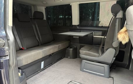 Volkswagen Multivan T6 рестайлинг, 2015 год, 3 200 000 рублей, 24 фотография