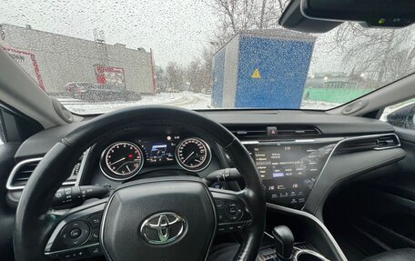 Toyota Camry, 2020 год, 2 660 000 рублей, 2 фотография