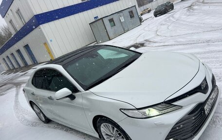 Toyota Camry, 2020 год, 2 660 000 рублей, 8 фотография