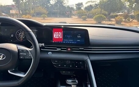 Hyundai Elantra, 2022 год, 1 600 000 рублей, 13 фотография