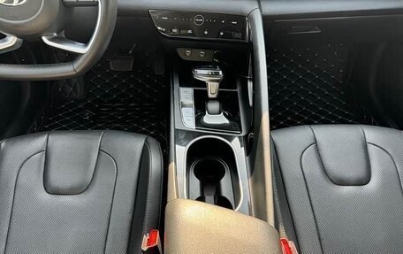 Hyundai Elantra, 2022 год, 1 600 000 рублей, 16 фотография