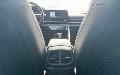 Hyundai Elantra, 2022 год, 1 600 000 рублей, 17 фотография