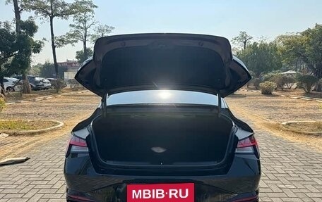 Hyundai Elantra, 2022 год, 1 600 000 рублей, 19 фотография