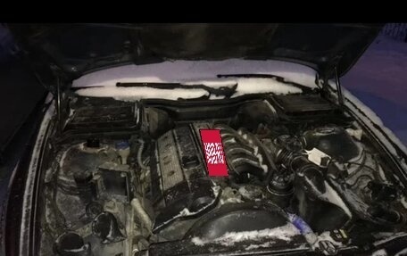 BMW 5 серия, 1998 год, 500 000 рублей, 3 фотография