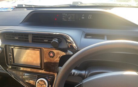 Toyota Aqua I, 2017 год, 1 030 000 рублей, 5 фотография