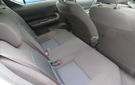 Toyota Aqua I, 2017 год, 1 030 000 рублей, 10 фотография