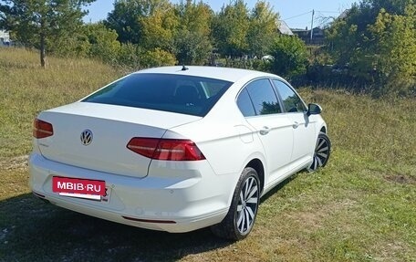 Volkswagen Passat B8 рестайлинг, 2019 год, 2 650 000 рублей, 2 фотография