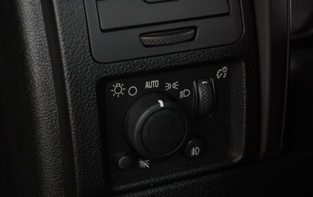 Hummer H3, 2008 год, 2 439 000 рублей, 15 фотография