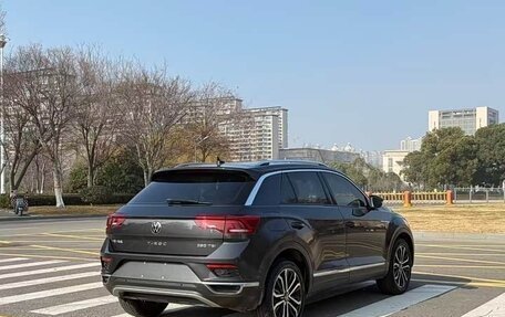 Volkswagen T-Roc I, 2021 год, 1 240 978 рублей, 5 фотография