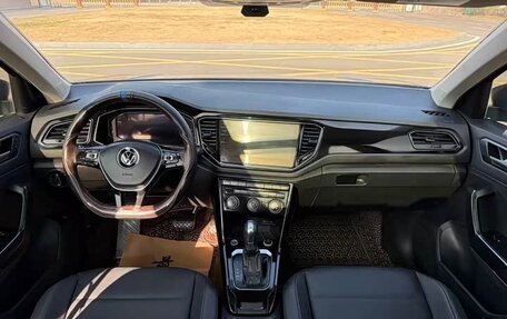 Volkswagen T-Roc I, 2021 год, 1 240 978 рублей, 14 фотография
