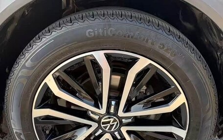 Volkswagen T-Roc I, 2021 год, 1 240 978 рублей, 18 фотография