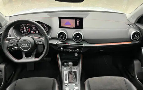 Audi Q2 I, 2023 год, 2 300 001 рублей, 8 фотография