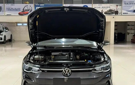 Volkswagen Golf VIII, 2023 год, 2 227 757 рублей, 19 фотография