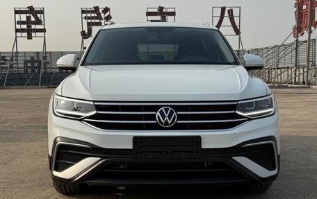 Volkswagen Tiguan II, 2023 год, 3 000 069 рублей, 5 фотография